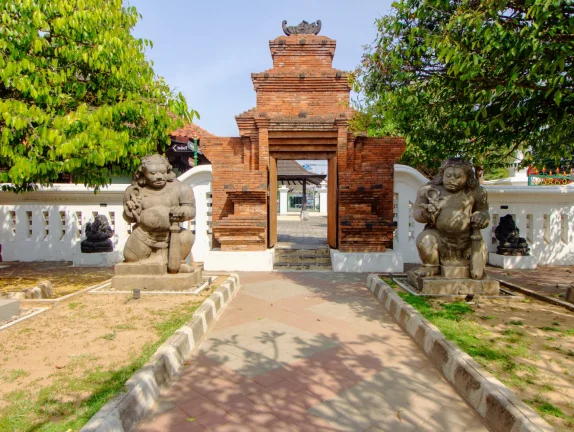 City Tour 1 Keraton Yogyakarta – Taman Sari – Museum Sonobudoyo